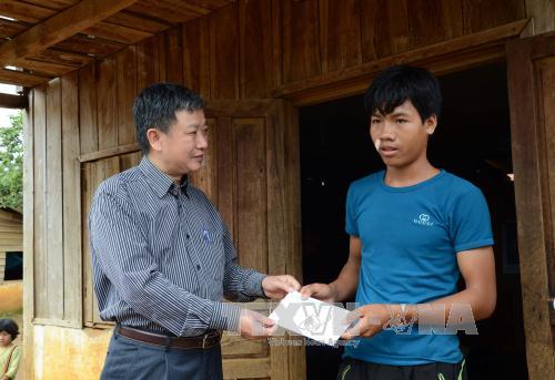 Thăm hỏi nạn nhân vụ nổ đầu đạn M79 tại Đắk Nông ảnh 2